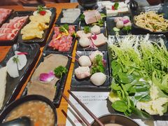 -丽江庭院·云南野生菌·海鲜火锅(鼓楼四合院店)