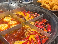 -周小明火锅(黑金冠社区店)