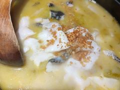 -九锅一堂酸菜鱼(新南凯德直营店)