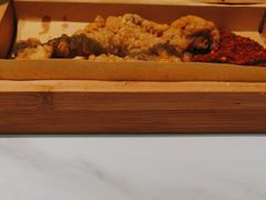 -洪氏嗨捞·广东猪肚鸡·椰子鸡火锅(西咸万象城店)