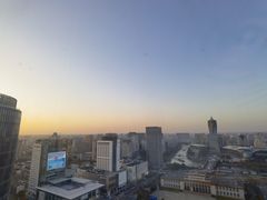 -Hi City·城市之巅