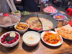 -萍姐火锅·公路夜市(武汉首店)