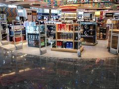 -中免(澳门机场免税店)