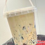 我晚上九点半去的，还有一堆人在买