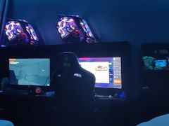 -粤塔X趣影电竞酒店(天河广场车陂地铁站店)