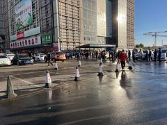 -锦绣大地生鲜食品厅(巨山路店)