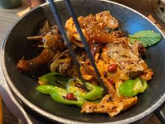 擂辣椒烧手撕鸡-吃饭皇帝大(合生汇店)
