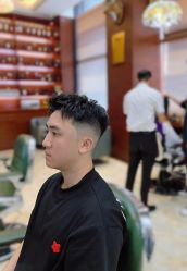 -尼特斯男士发型馆