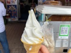 -古老冰山特色冰淇淋店(艾提尕尔店)