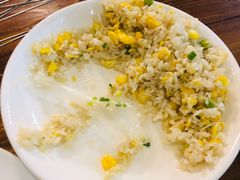 -老街烧烤(华中农业大学梧桐路步行街店)