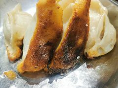 -黄阿姨锅贴大王(万航渡路店)