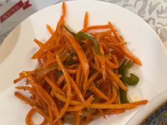 -汗腾格里·风味餐厅(新疆驻京办店)