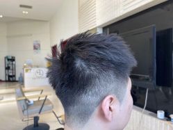 点击看大图 -Hello Lady发型设计