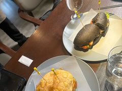 -卡普里披萨·牛扒·下午茶