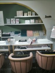 -VIVI BEAUTY  美甲美睫皮肤管理中心