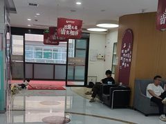 -雅悦齿科(顾村公园店)