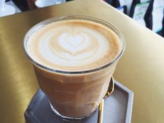 拿铁-UNI UNI(环亚凯瑟琳店)