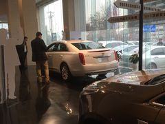 -青岛鸿发智越领克新能源中心