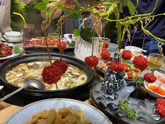 -一朵菌·野生菌探索家火锅(南亚店)