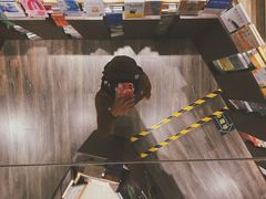 -钟书阁(群光广场店)