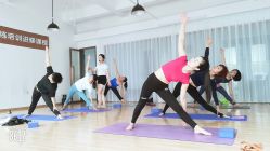 -亚太瑜伽普拉提学院