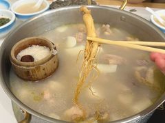 -朴小妹人参鸡汤火锅(长白山万达店)