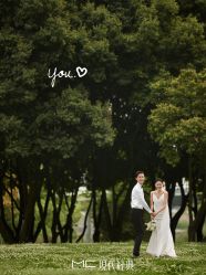 -现代经典婚纱摄影
