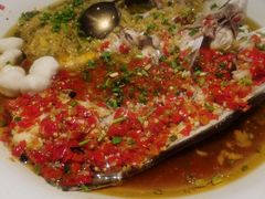 双色鸳鸯鱼头王-望湘园·洞庭渔宴(浦江欢乐颂店)