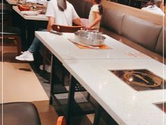 大堂-黄记煌三汁焖锅(广州曜一城店)