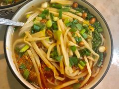 -忆螺巷螺蛳粉(步行街小巷店)
