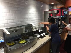 -The Habit Burger Grill 哈比特汉堡(爱琴海店)