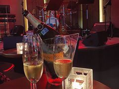 -TZ House音乐现场(来福士中心店)