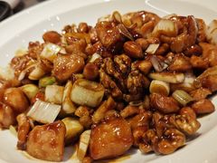 宫保鸡丁-闫府私房菜·老字号(恒隆店)