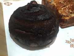 爆浆榛子黑巧-麦陌(正弘城店)