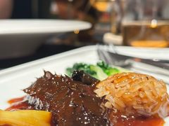 葱烧海参配乌米菌-鲁采LU STYLE(新天地店)