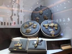 -老庙黄金(龙之梦购物公园店)