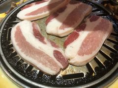 -哈哈碳都·牛肋条无限自助烤肉(台江万达店)