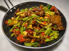 小炒孜香牛肉-小菜园新徽菜(镇江京口吾悦店)