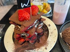 -W COLLECTIVE  DESSERT SHOP