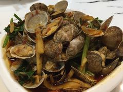 -凤凰路何眼镜香辣蟹(花果园店)