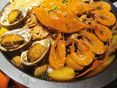 -多嘴超级肉蟹煲(中东店)