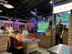 -马路牙子烧烤音乐酒馆(望京店)