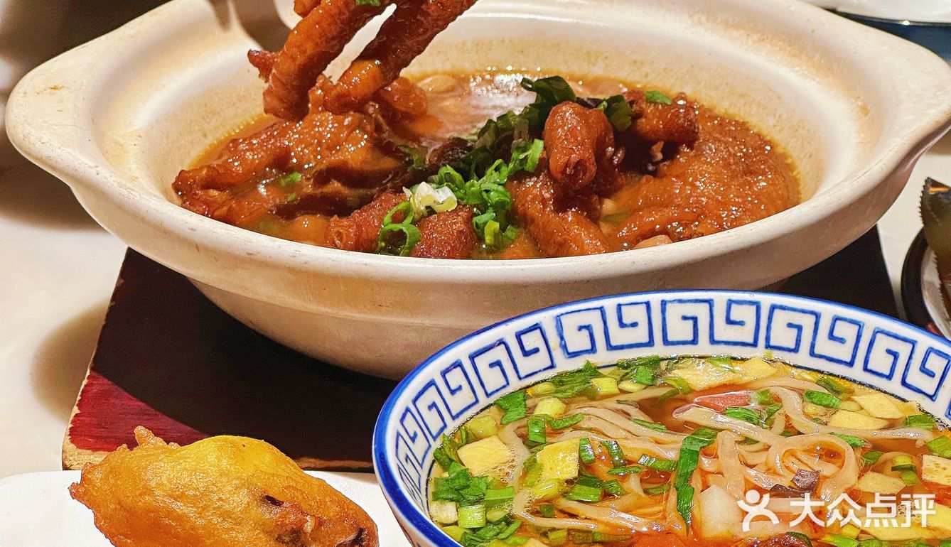 西安探店 | 游大雁塔逛不夜城，吃正宗陕菜