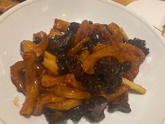 -山楂树融合菜餐厅