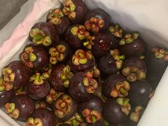 -上海龙吴水胜海发市场