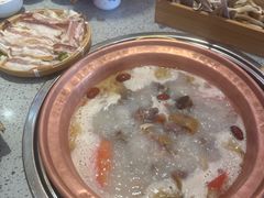 -阿婆情腊排骨火锅(金虹路店)