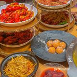 顶不住了！臭豆腐夹龙虾！南京必吃18年老店