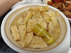 -芦茨金富饭庄·25年老字号·专做稻草鸡