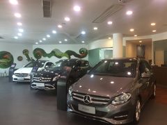 -上海星瀚奔驰4S店(长寿路店)