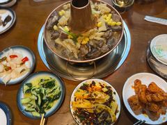 -岳记兴隆·青城腊排铜火锅(融创店)